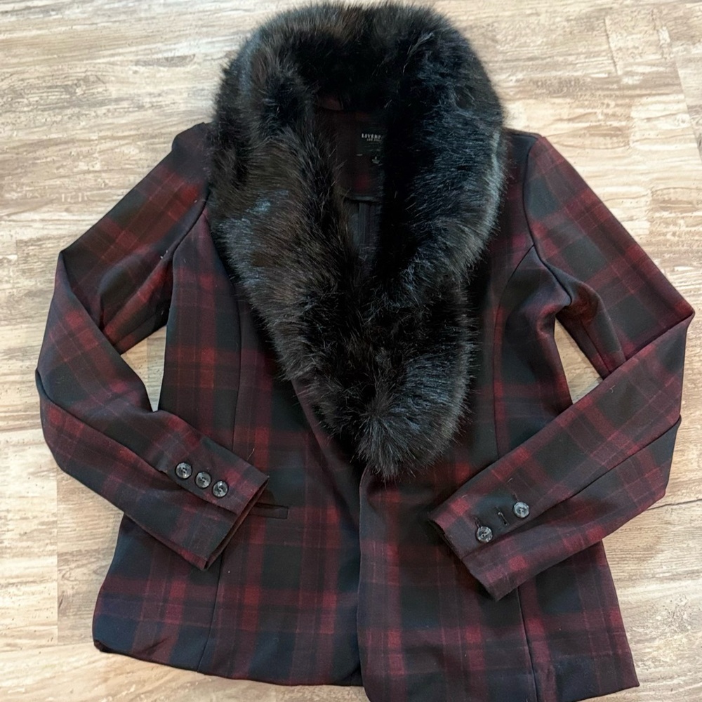 Liverpool Plaid Jacket with Faux Fur Collar that detaches size small